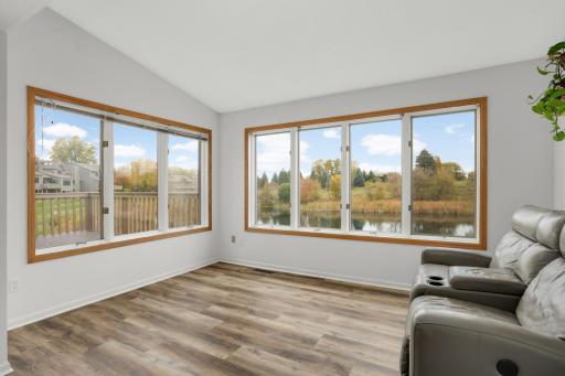 18062 Judicial Way N, Lakeville, MN 55044