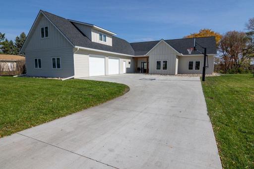 1949 Rosewood Lane SE, Alexandria, MN 56308