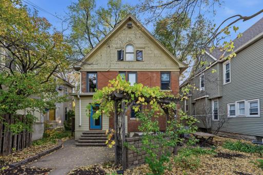 2708 Emerson Avenue S, Minneapolis, MN 55408