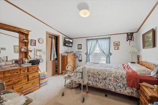 1041 220th Avenue, New Richmond, WI 54017