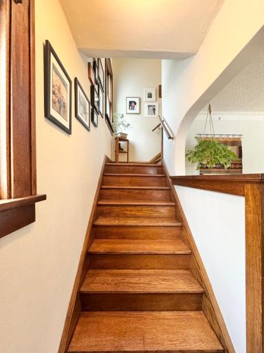 2015 James Avenue, Saint Paul, MN 55105
