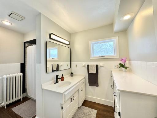 2015 James Avenue, Saint Paul, MN 55105