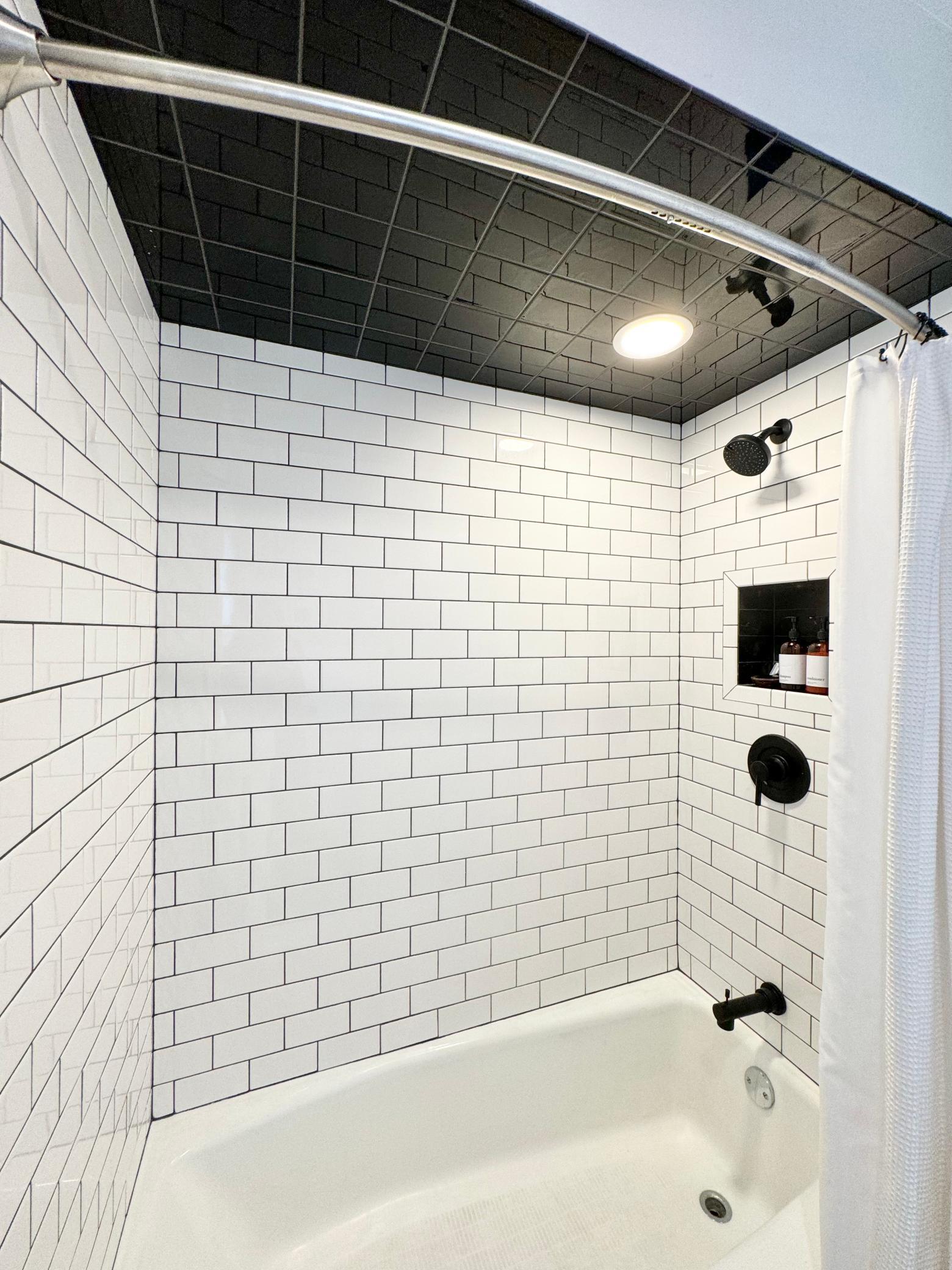 2nd floor full bath.