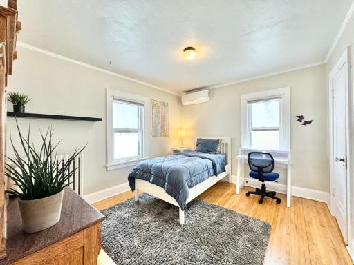 2015 James Avenue, Saint Paul, MN 55105