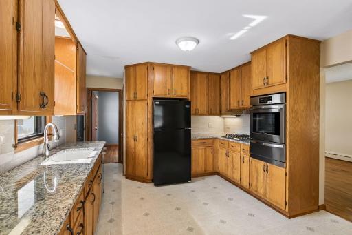 3739 Lee Avenue North - Spacecrafting - 0013.jpg