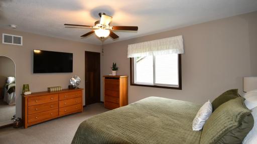 201 Golden Bear Lane, Zumbrota, MN 55992