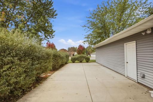 1206 Callaway Street E, Saint Joseph, MN 56374