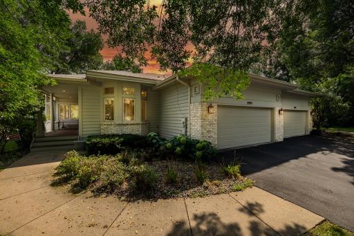 8991 Ferndale Lane, Eden Prairie, MN 55347