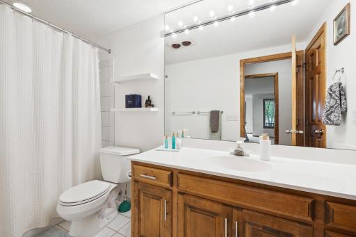 8991 Ferndale Lane, Eden Prairie, MN 55347