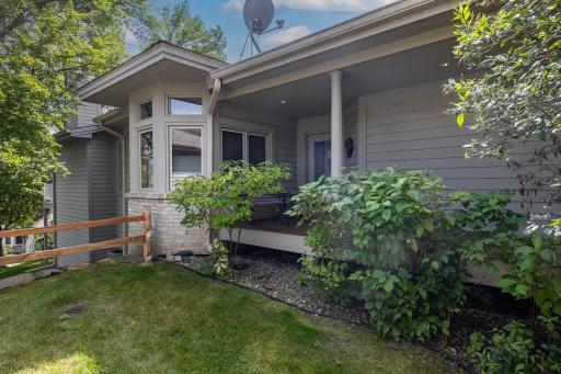 8991 Ferndale Lane, Eden Prairie, MN 55347