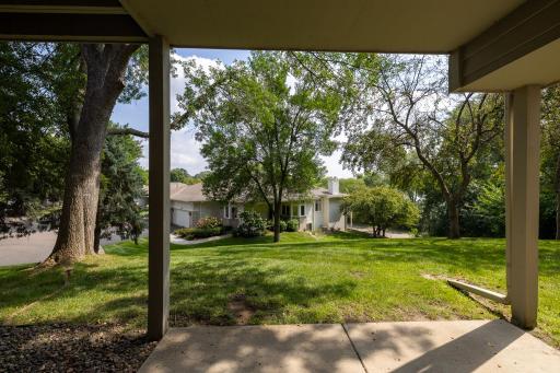 8991 Ferndale Lane, Eden Prairie, MN 55347