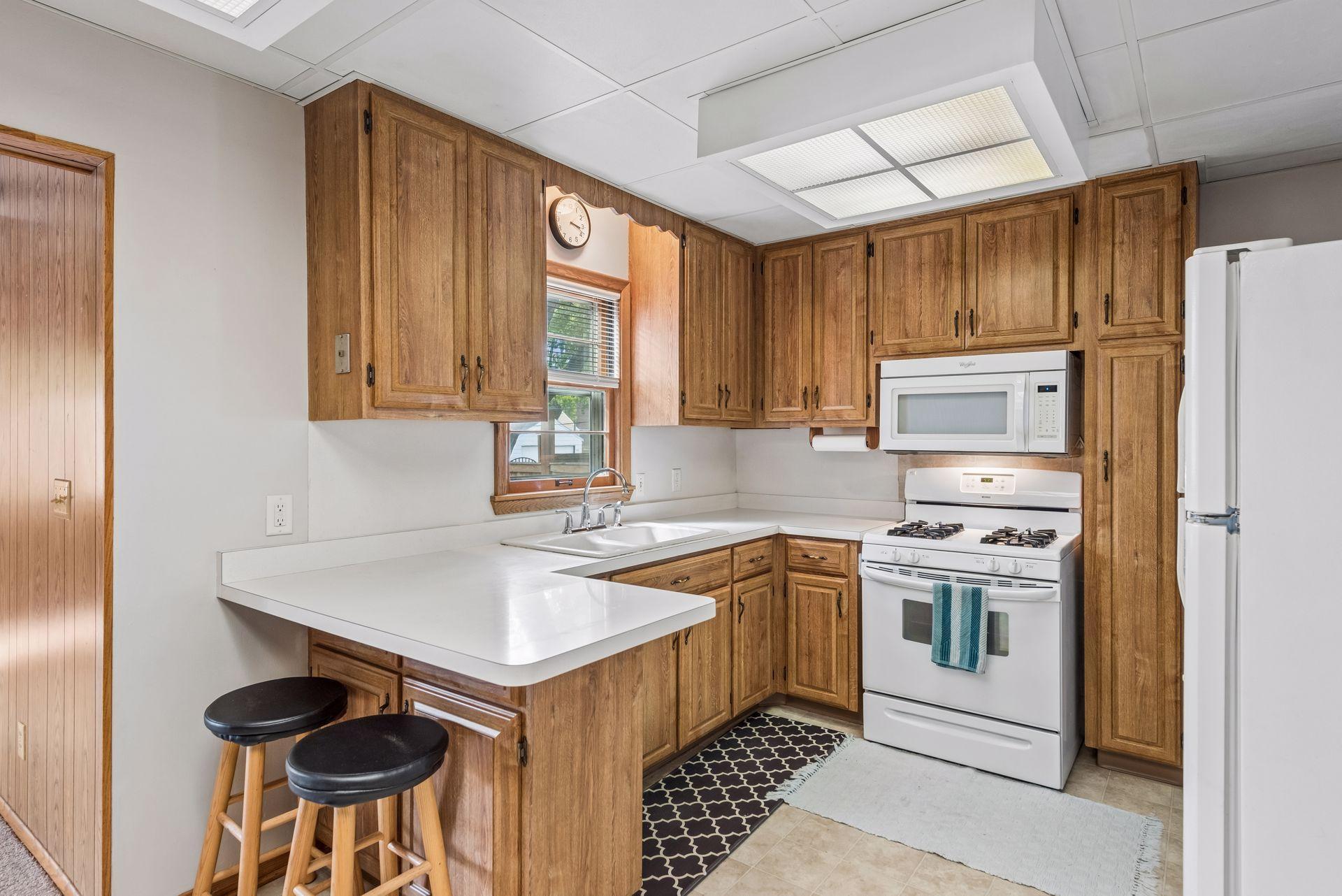 Breakfast bar