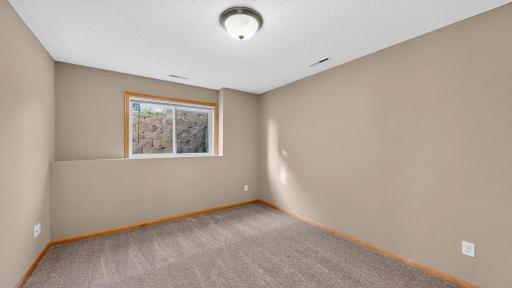 3830 Kenosha Drive NW, Rochester, MN 55901