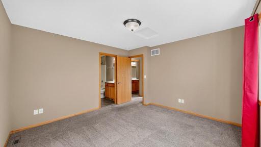 3830 Kenosha Drive NW, Rochester, MN 55901