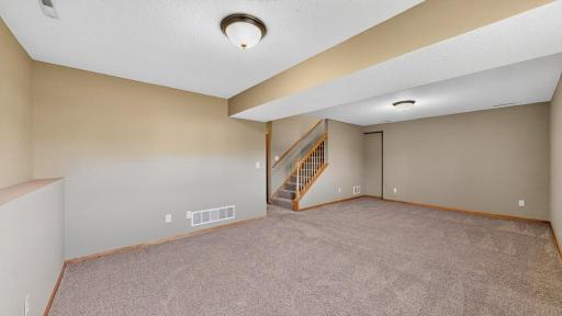 3830 Kenosha Drive NW, Rochester, MN 55901
