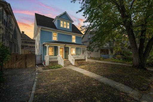 2017 Emerson Avenue S, Minneapolis, MN 55405