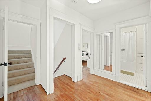 2017 Emerson Avenue S, Minneapolis, MN 55405