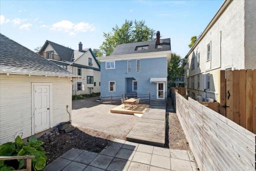 2017 Emerson Avenue S, Minneapolis, MN 55405