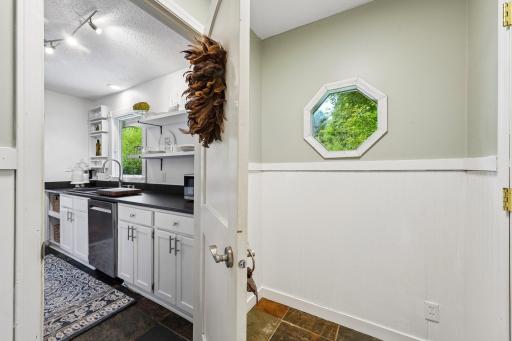 21-web-or-mls-W10282 County Road Ff-S2909-021.jpg