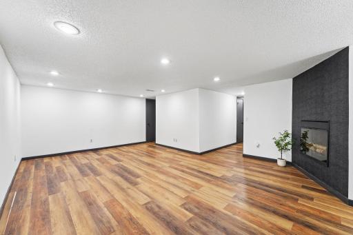 40-web-or-mls-W10282 County Road Ff-S2909-040.jpg