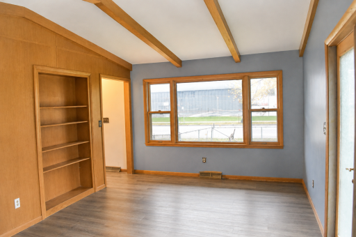 402 Maple Lane, Moorhead, MN 56560