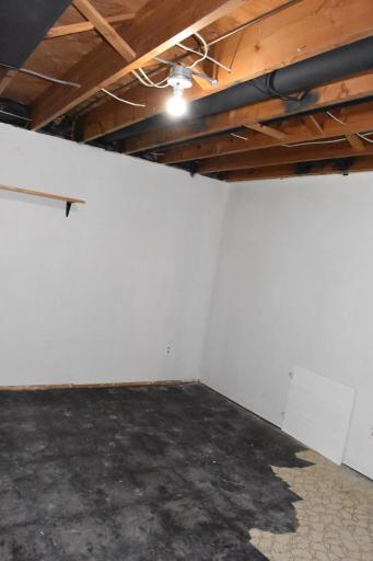 402 Maple Lane, Moorhead, MN 56560