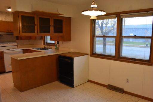 402 Maple Lane, Moorhead, MN 56560