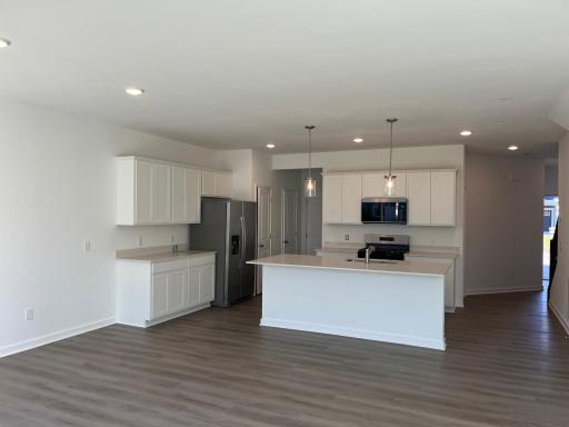 17980 Genoa Drive, Lakeville, MN 55044