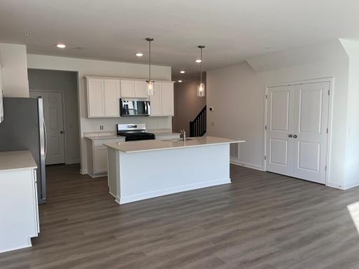 17980 Genoa Drive, Lakeville, MN 55044