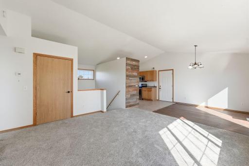 371 Rice City Circle, Darwin, MN 55324