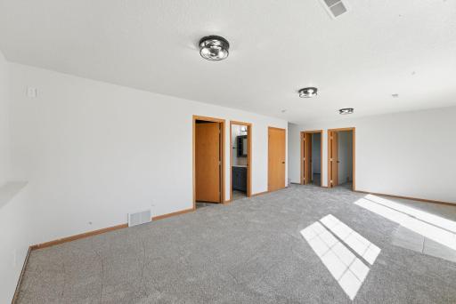 371 Rice City Circle, Darwin, MN 55324