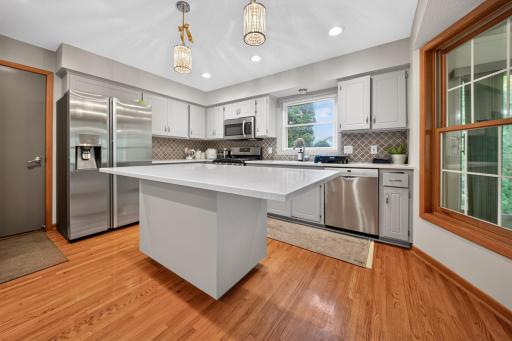 1309 86th Avenue N, Brooklyn Park, MN 55444