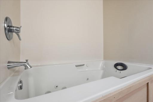 1807 Everett Bay Road, Tower, MN 55790