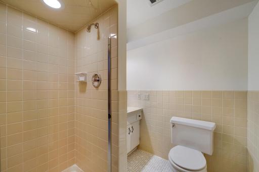 9716 Oxborough Road, Bloomington, MN 55437
