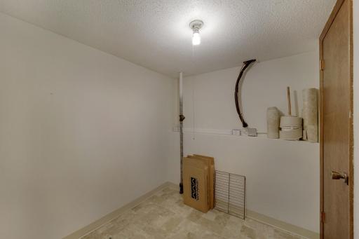 9716 Oxborough Road, Bloomington, MN 55437