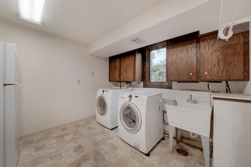 9716 Oxborough Road, Bloomington, MN 55437