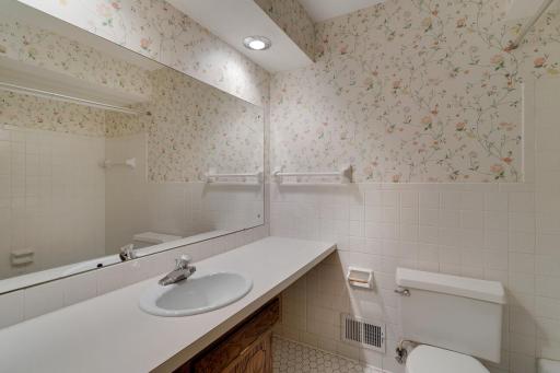 9716 Oxborough Road, Bloomington, MN 55437