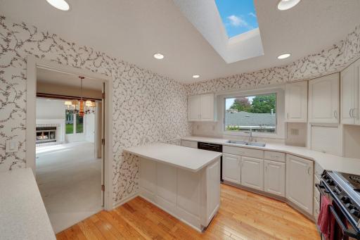 9716 Oxborough Road, Bloomington, MN 55437