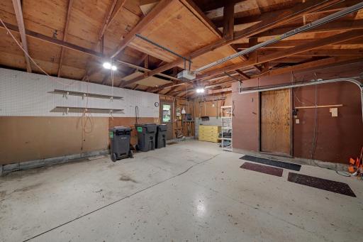 9716 Oxborough Road, Bloomington, MN 55437