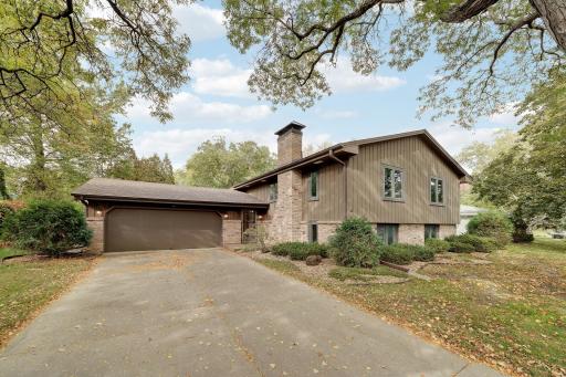 9716 Oxborough Road, Bloomington, MN 55437