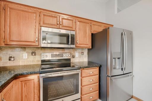 1317 Schooner Court - Web Quality - 010 - 10 Kitchen.jpg