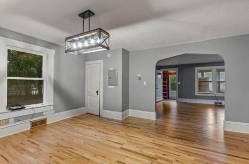 524 Dakota S Avenue, New Richmond, WI 54017