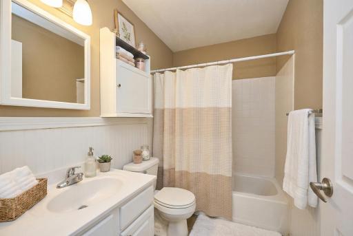 3018 Aldrich Avenue S, 25, Minneapolis, MN 55408