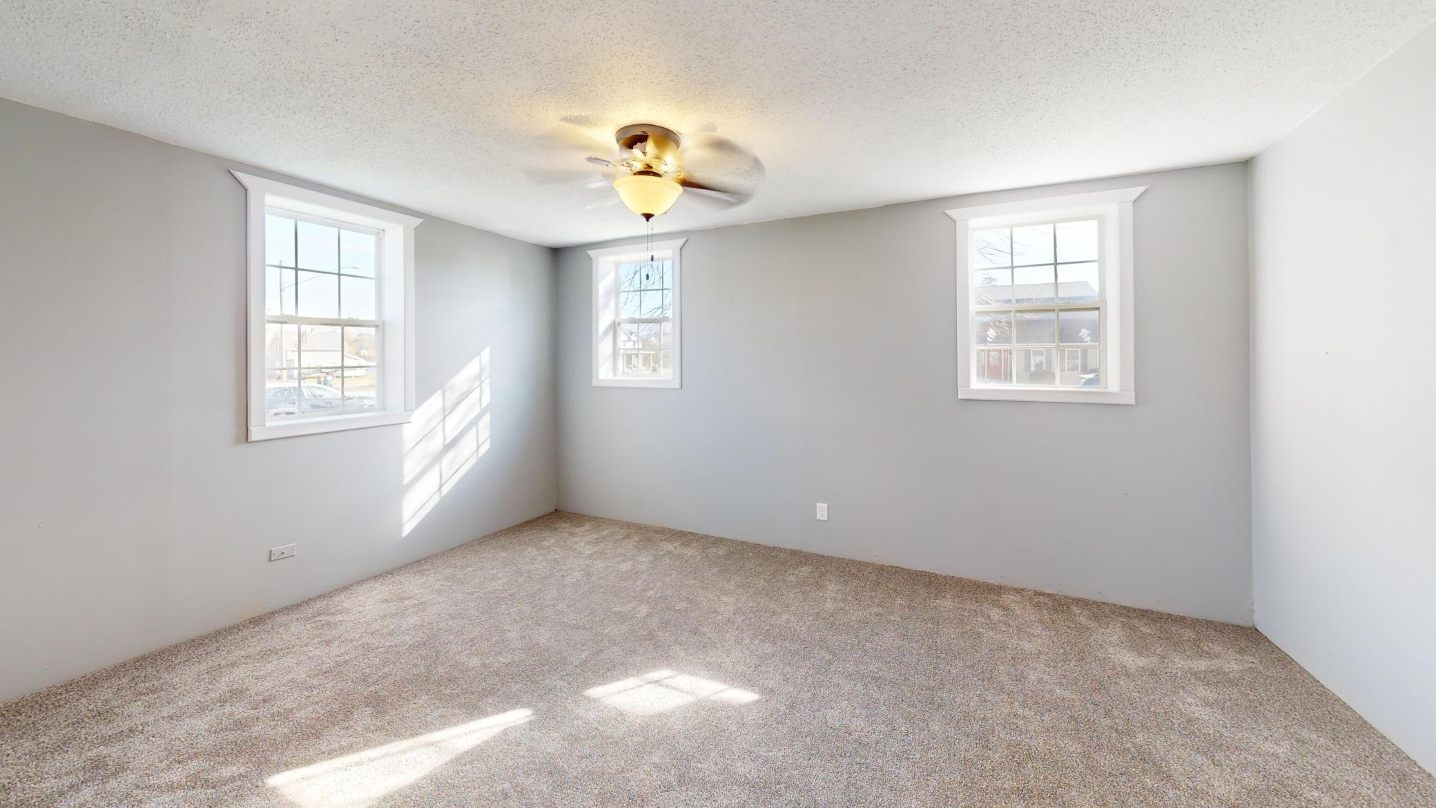 311-Center-Ave-S-Bedroom.jpg