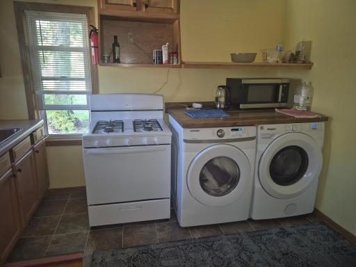 2059 2nd Street, Saint Paul, MN 55110