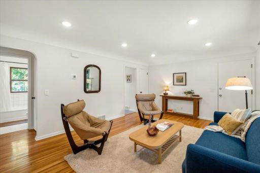 3624 Colfax Avenue S, 101, Minneapolis, MN 55409