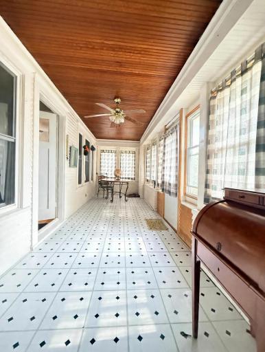 611 6th Street, Gaylord, MN 55334