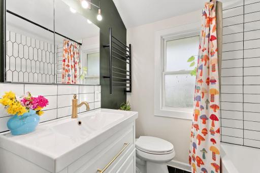 3242 Ulysses Street NE, Minneapolis, MN 55418