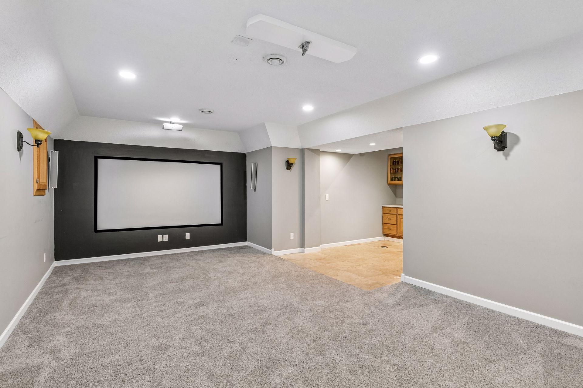 Entertainment Space / Theater Room