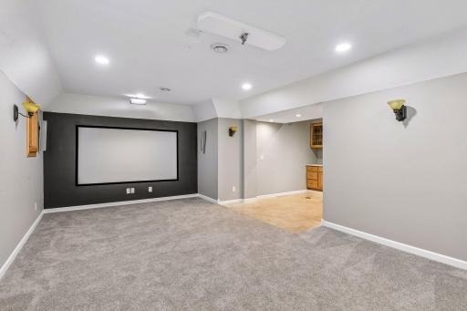 17782 Javelin Court, Lakeville, MN 55044